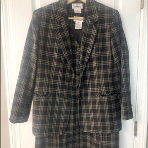 Plaid Worthington Jumper Dress Suit